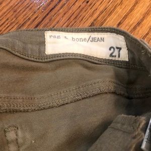 Rag and Bone SZ 27 army green jeans